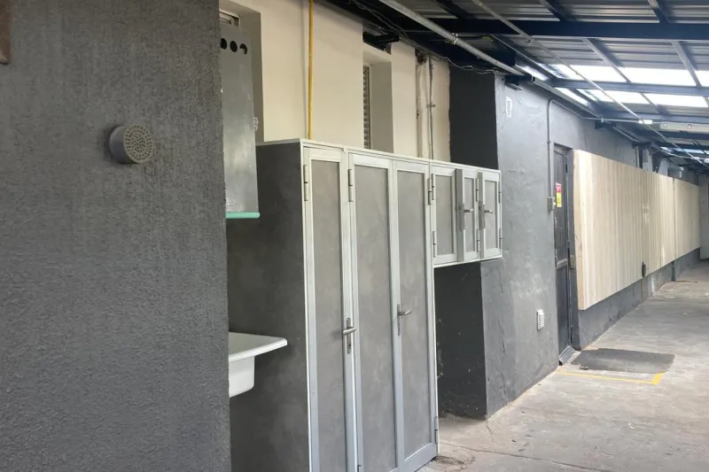 MEJORAMIENTO CUBIERTA CIRCULACIÓN EXTERIOR CAPACITACIÓN, LICEO BICENTENARIO DE EXCELENCIA COMERCIAL INSUCO - imagen 12