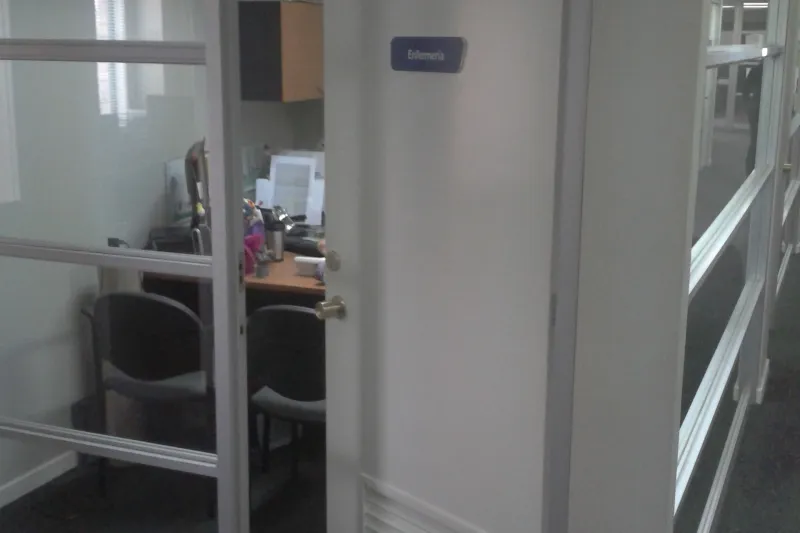 Habilitaciones de oficinas en la Universidad del Desarrollo - imagen 3