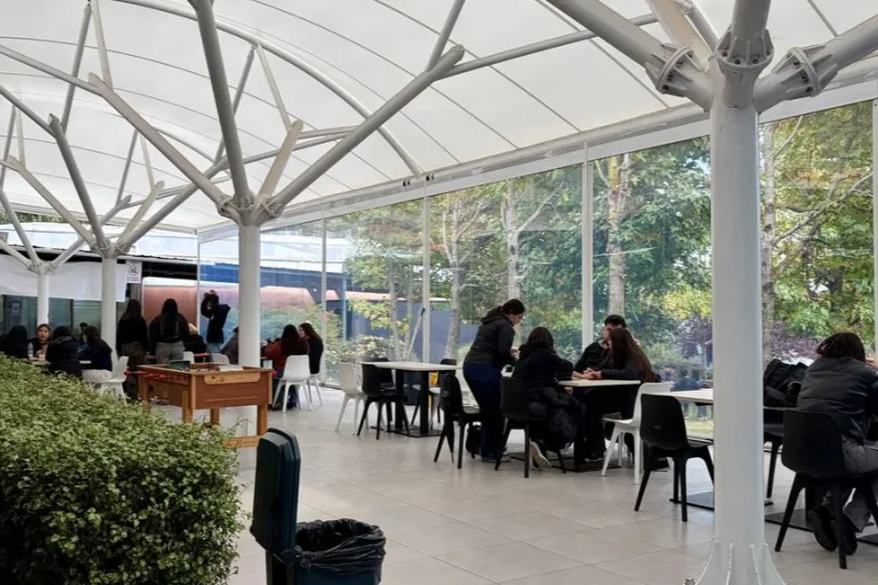 Montaje Estrructura UDLA Campus el Boldal - imagen 8