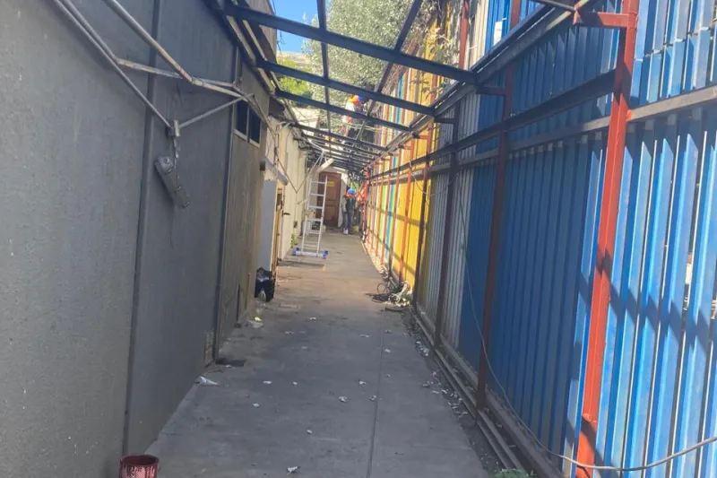 MEJORAMIENTO CUBIERTA CIRCULACIÓN EXTERIOR CAPACITACIÓN, LICEO BICENTENARIO DE EXCELENCIA COMERCIAL INSUCO - imagen 4